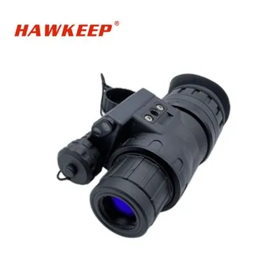 Monokulárne nočné videnie pri slabom osvetlení